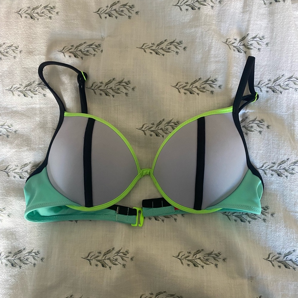 VS Swim Push-Up Color-block Bikini Top